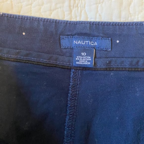 Nautica Women's Comfort Tailored Stretch Cotton Solid and Novelty Short Size 10 - Picture 4 of 6